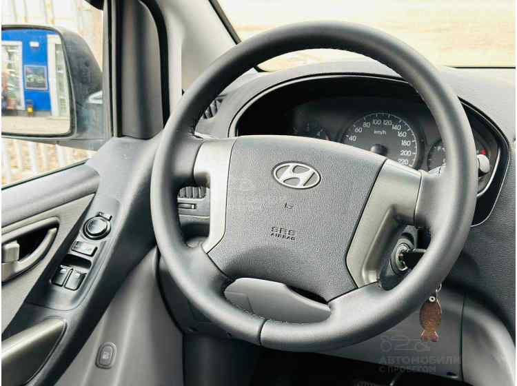 Hyundai Grand Starex I