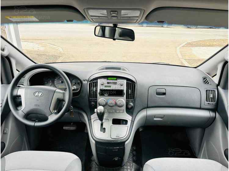 Hyundai Grand Starex I