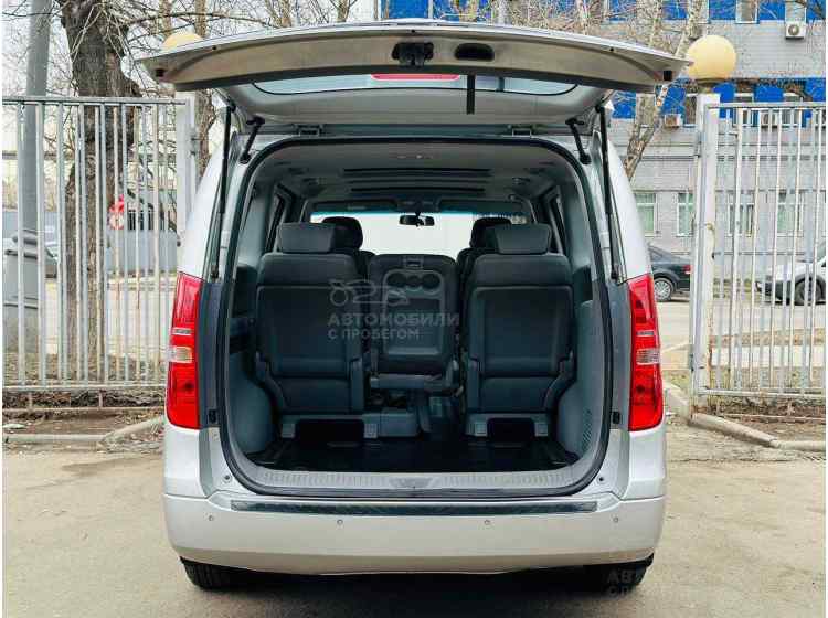 Hyundai Grand Starex I