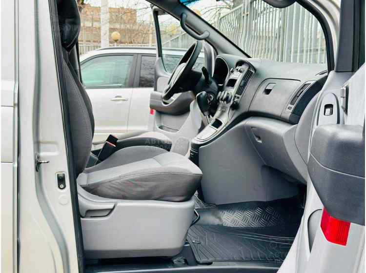 Hyundai Grand Starex I