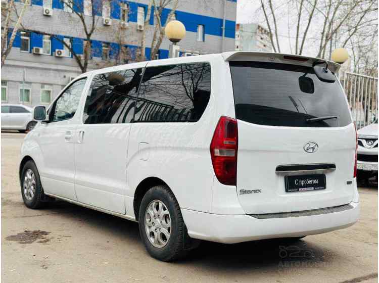 Hyundai Grand Starex I