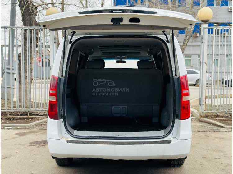 Hyundai Grand Starex I