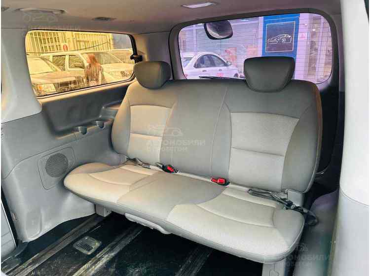 Hyundai Grand Starex I