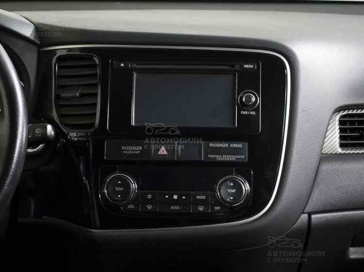 Mitsubishi Outlander III