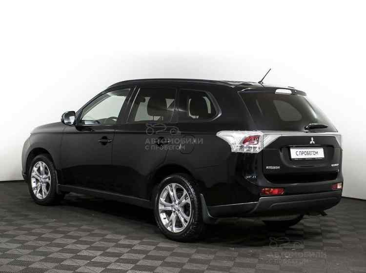 Mitsubishi Outlander III