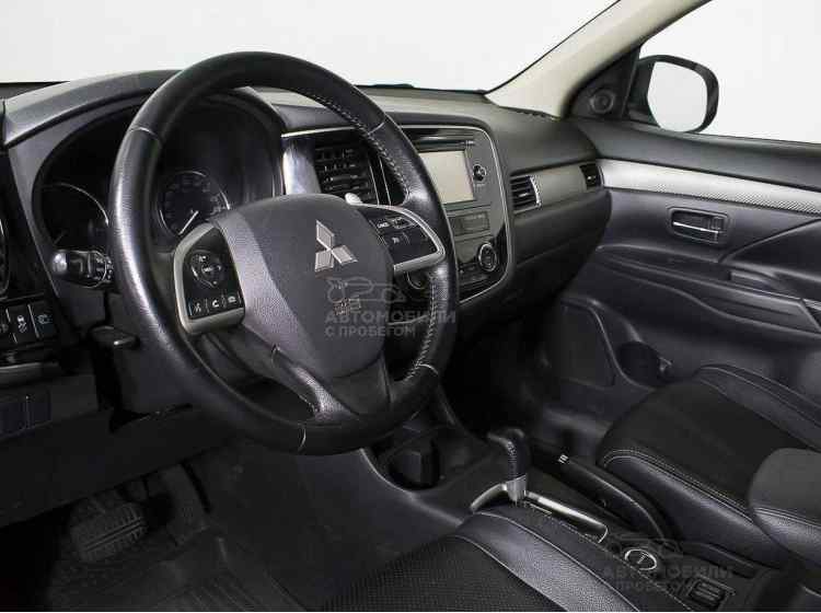 Mitsubishi Outlander III