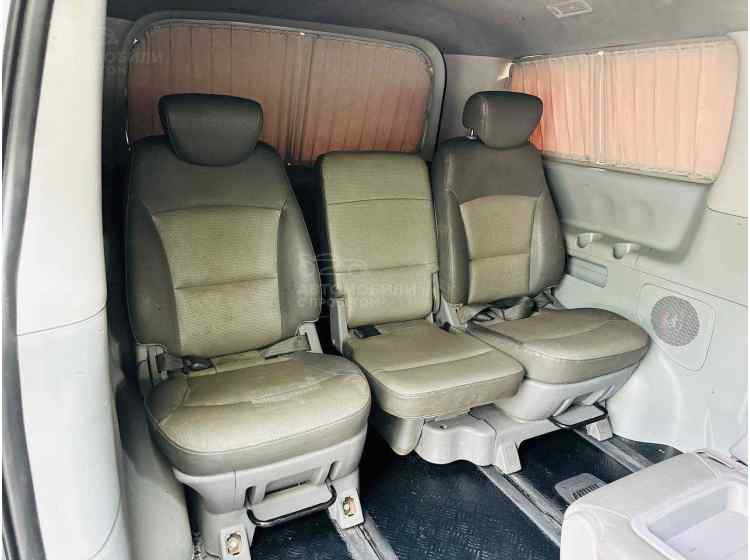 Hyundai Grand Starex I