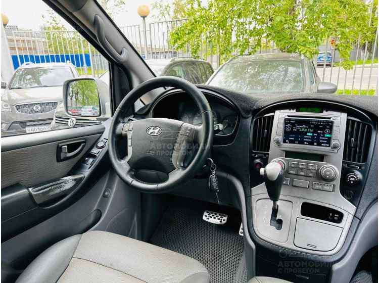 Hyundai Grand Starex I