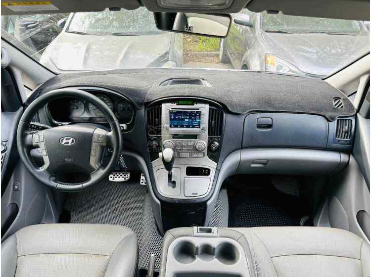 Hyundai Grand Starex I