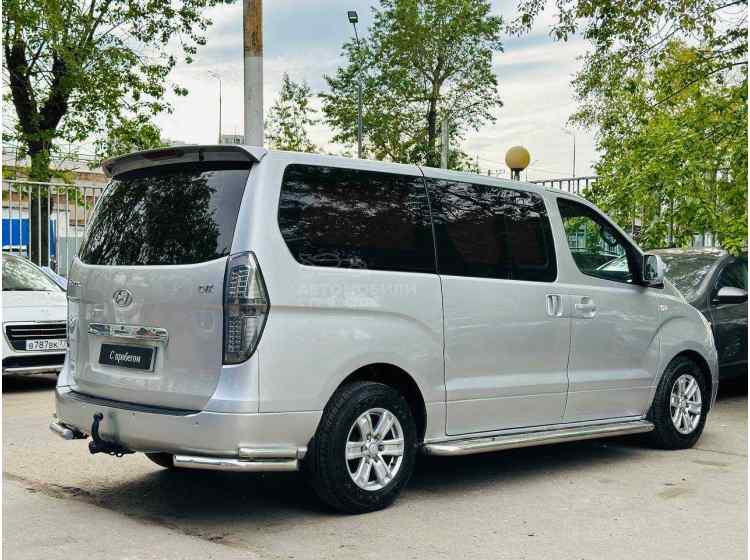 Hyundai Grand Starex I