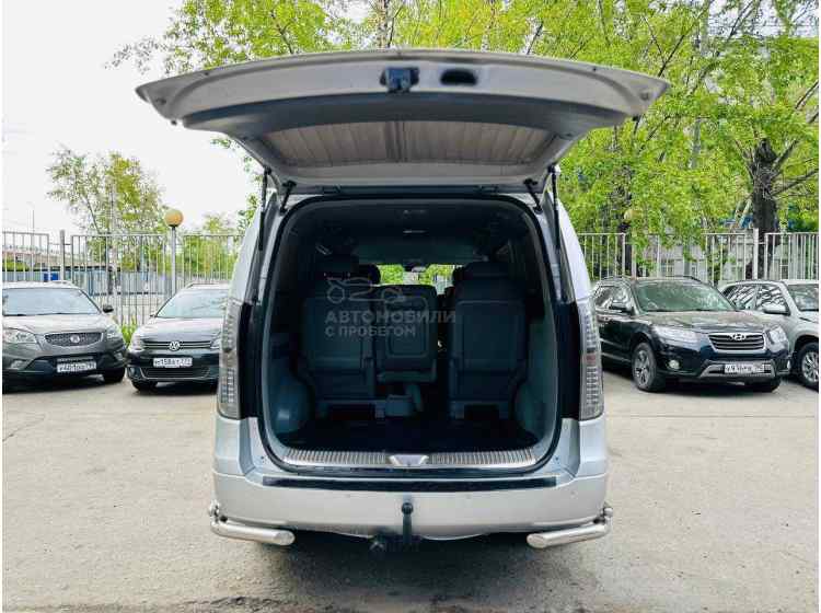 Hyundai Grand Starex I