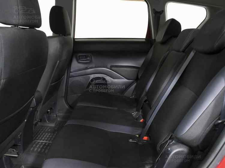 Mitsubishi Outlander II