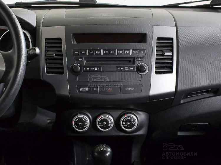 Mitsubishi Outlander II