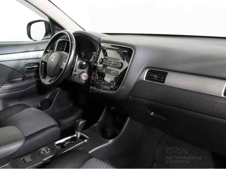 Mitsubishi Outlander III Рестайлинг