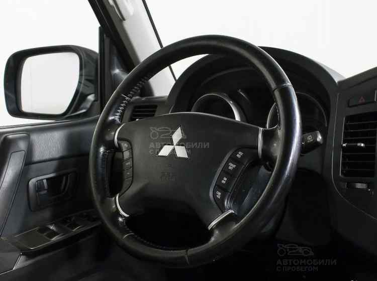 Mitsubishi Pajero IV Рестайлинг 1