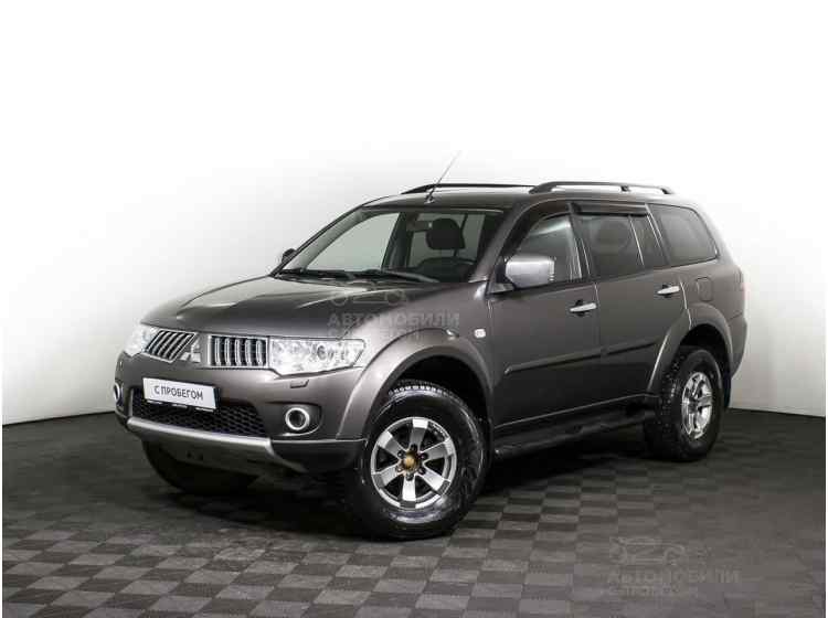 Mitsubishi Pajero Sport II