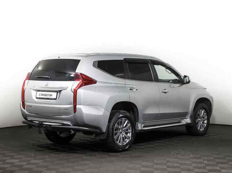 Mitsubishi Pajero Sport III