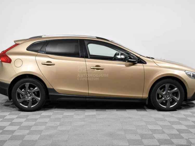 Volvo V40 Cross Country I